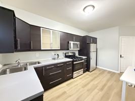 featured image of 115 Winfield Ave #2