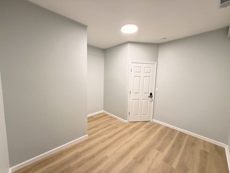 115 Winfield Ave #2 - Photo 3 of 10