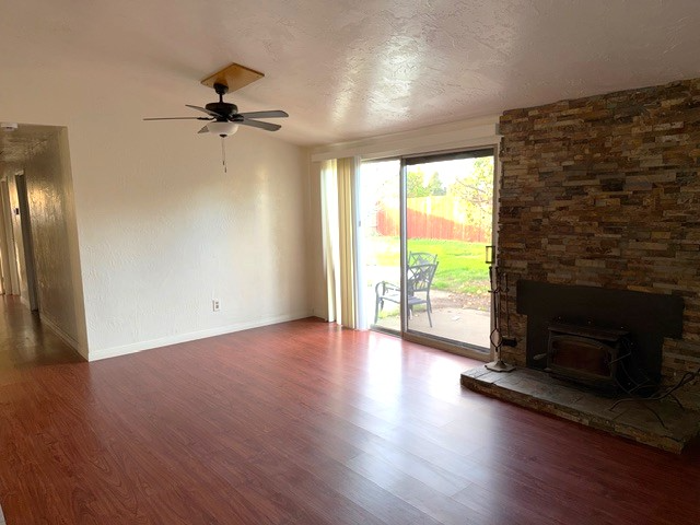 9076 Walker Ct - Photo 7 of 20