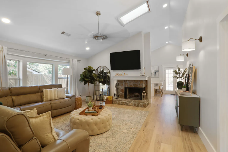 1117 Capital Club Cir Ne - Photo 2 of 17