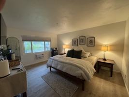 featured image of 10 Country Club Way #F2