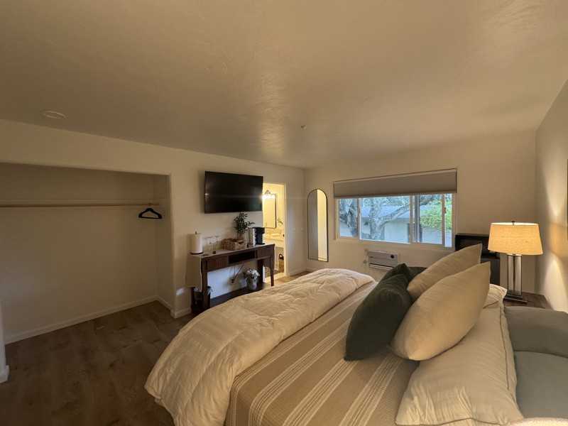 10 Country Club Way #F2 - Photo 2 of 8