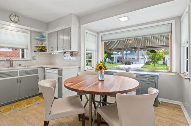 2666 Porter Pl - Photo 6 of 9