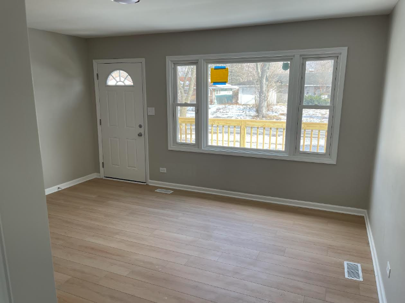 22340 Chappel Ave - Photo 2 of 6