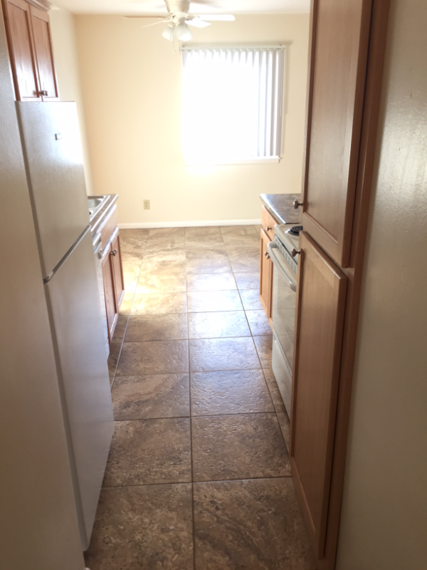 689 Snelling Ave S #205 - Photo 2 of 9