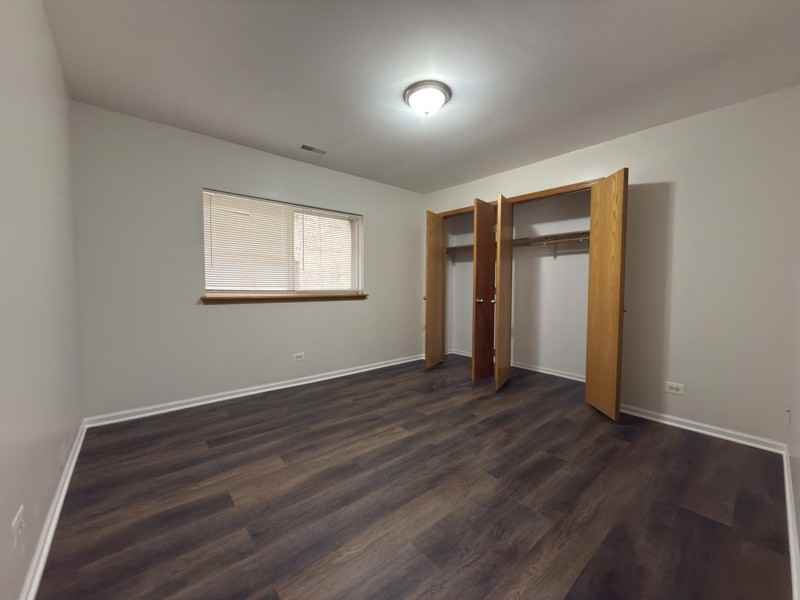 6812 S East End Ave #3 - Photo 7 of 18