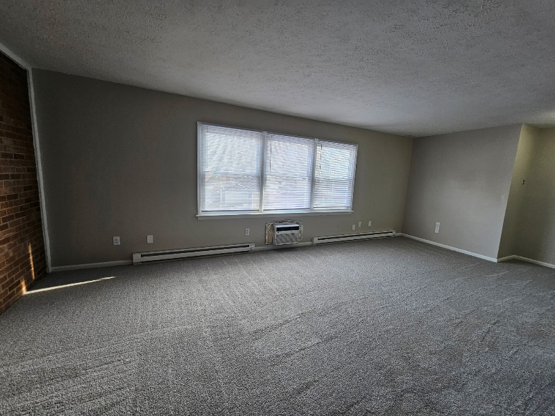 1400 Yale Ave Nw #8 - Photo 2 of 5