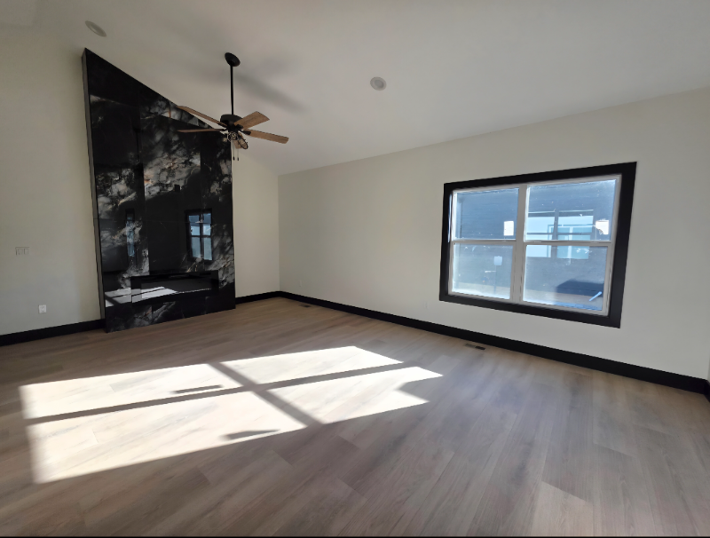 718 Ringgold St - Photo 3 of 10