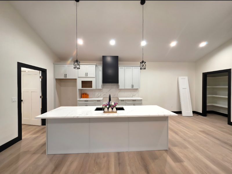 718 Ringgold St - Photo 4 of 10