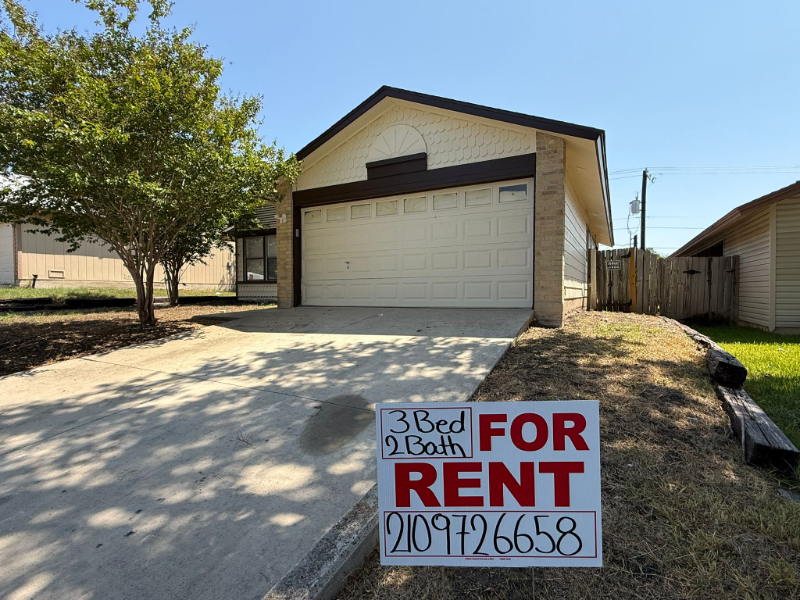 7230 Grassy Trl - Photo 2 of 18