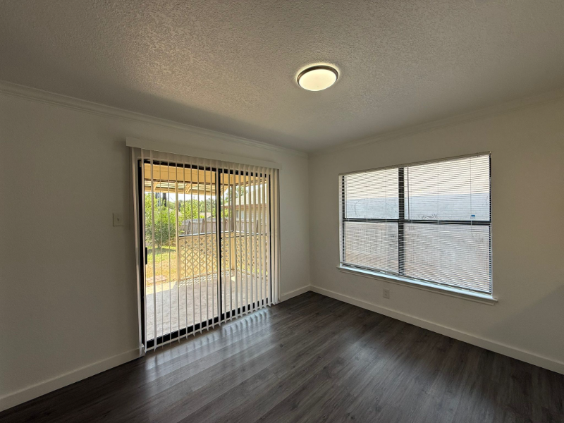 7230 Grassy Trl - Photo 6 of 18