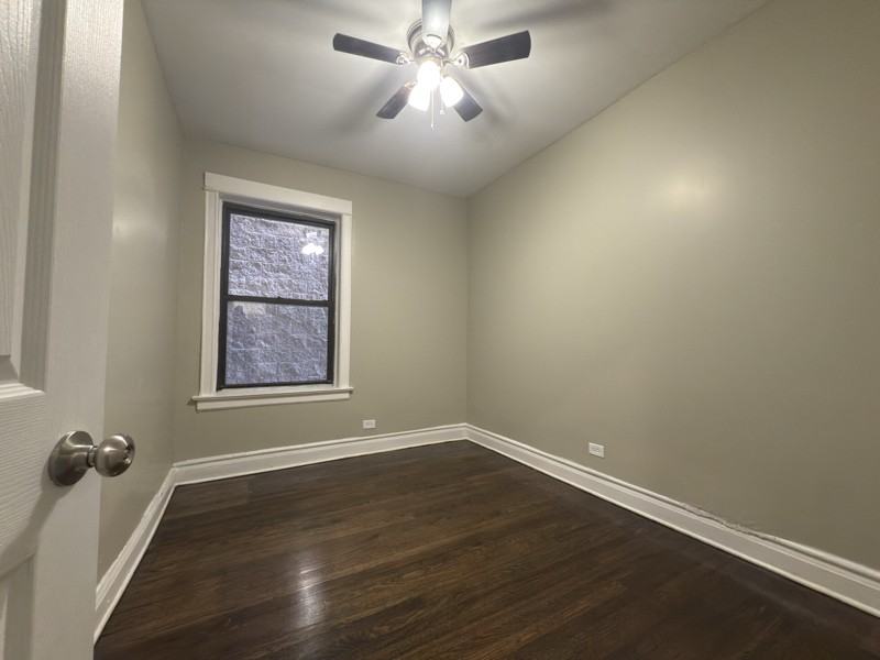 4617 S Calumet Ave #1 - Photo 3 of 16