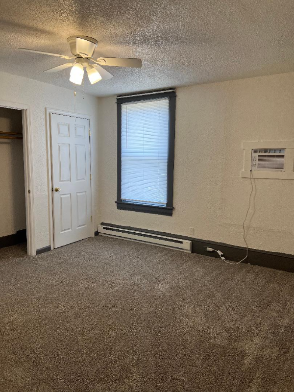 1412 Moorman Ave Nw - Photo 3 of 8