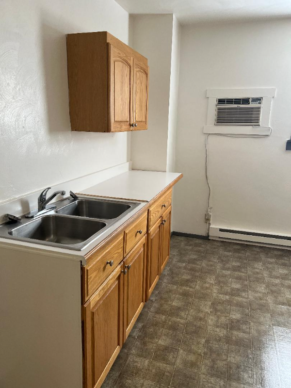 1412 Moorman Ave Nw - Photo 6 of 8