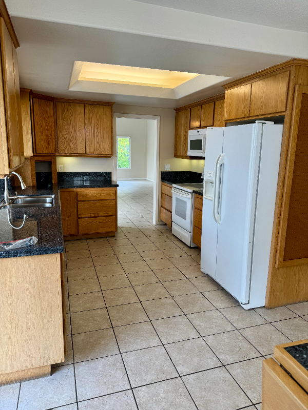 4627 Cordoba Way - Photo 3 of 20