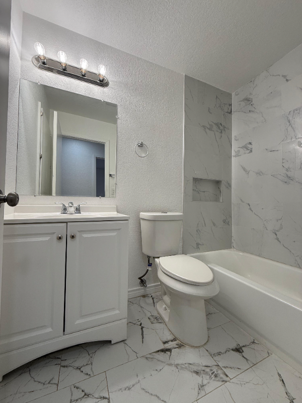 5522 Crystal Valley St - Photo 7 of 18