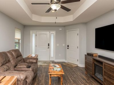 452 Evening Falls Dr - Photo 3 of 20