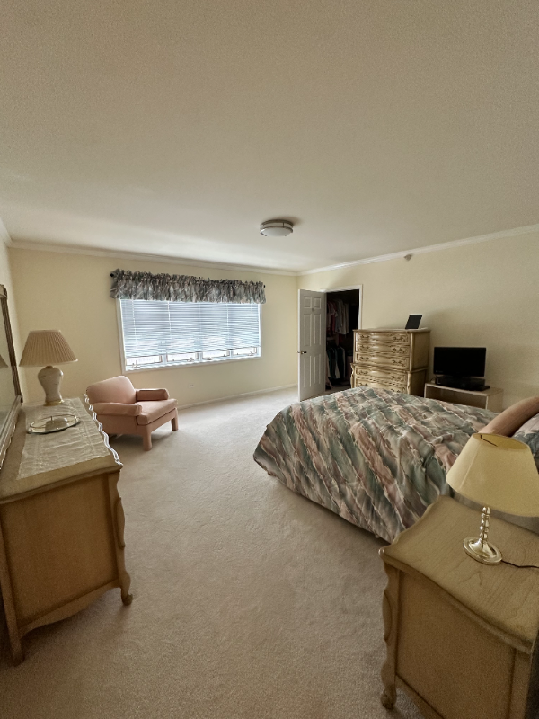 650 S River Rd - Photo 2 of 12