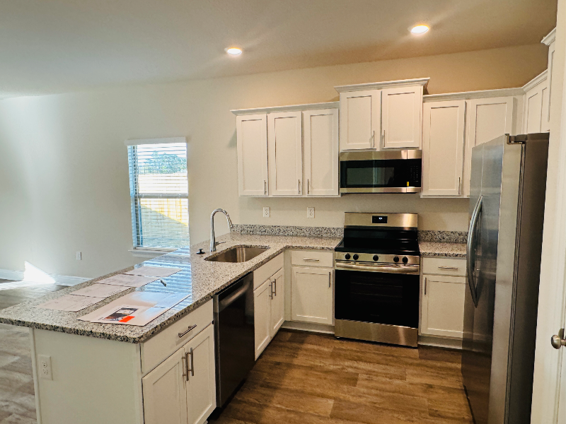 13647 Logan Pl - Photo 3 of 8