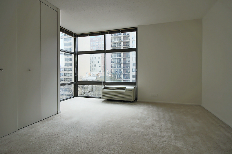 1202 N Stone St #904 - Photo 5 of 15