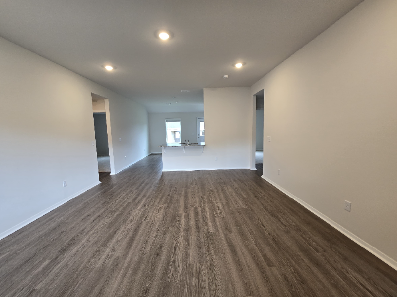 2741 Biddie St - Photo 4 of 20