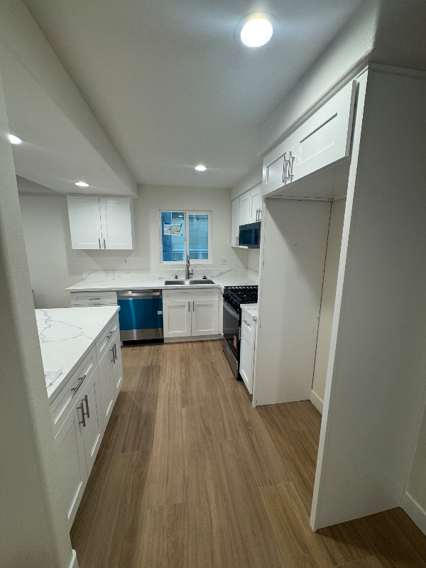 11624 208th St #D - Photo 3 of 11