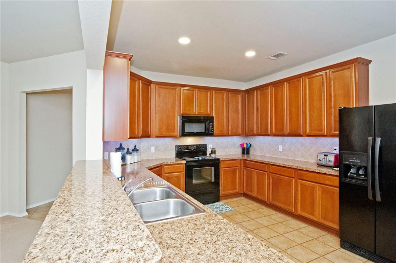 5917 Stone Mountain Rd - Photo 6 of 12