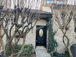 featured image of 526 Yacht Club Dr