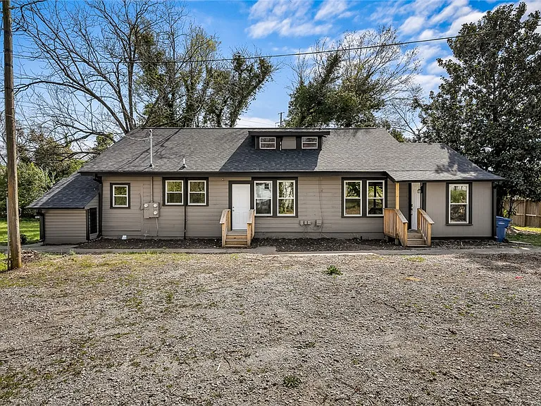 606 Highwaybyp #2 - Photo 6 of 15