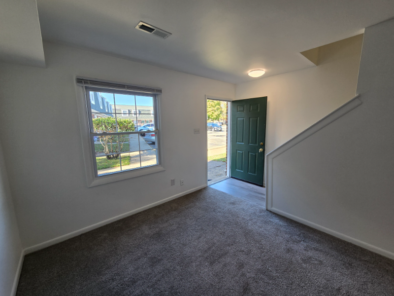 2650 Wayside Dr - Photo 3 of 16