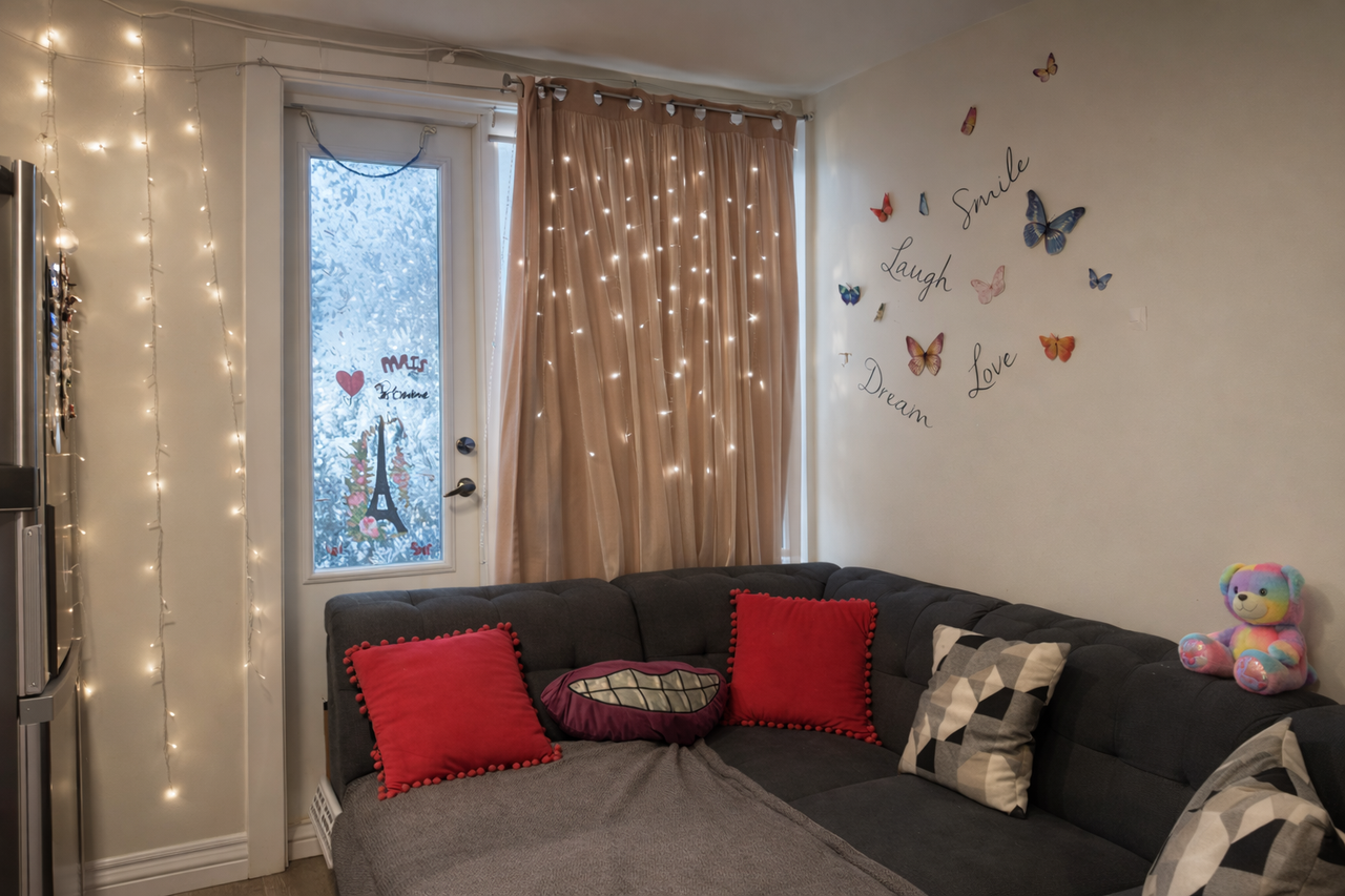 Jameson Ave & King St W - Photo 7 of 10