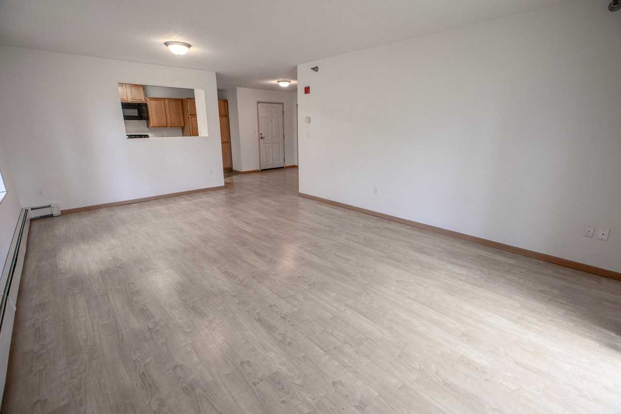 Maple Trails Apartments - Photo 2 of 12