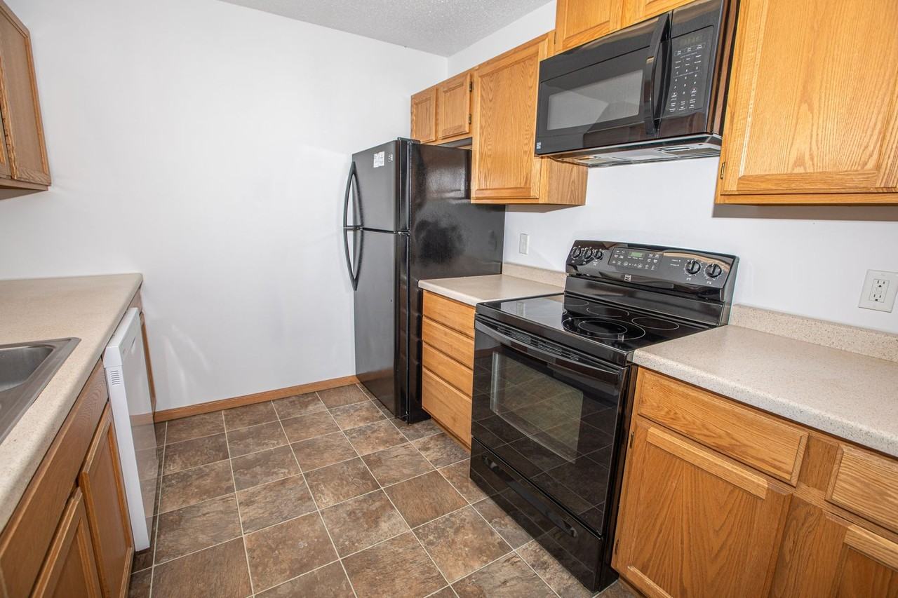 Maple Trails Apartments - Photo 3 of 12
