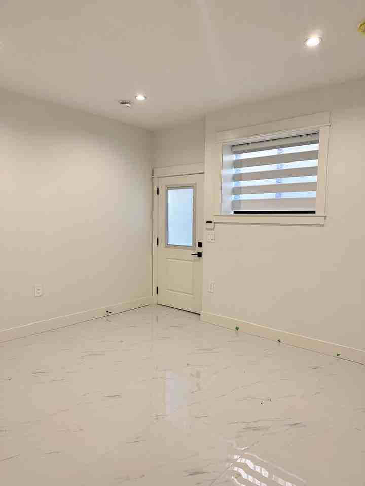 7605 16th Avenue - Photo 5 of 6