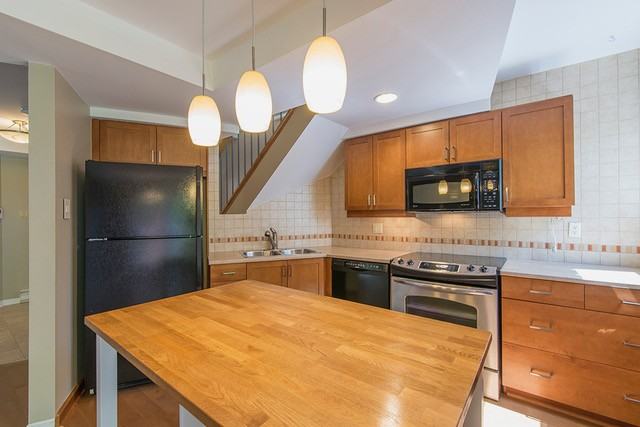 250 Fountain Pl - Photo 4 of 40