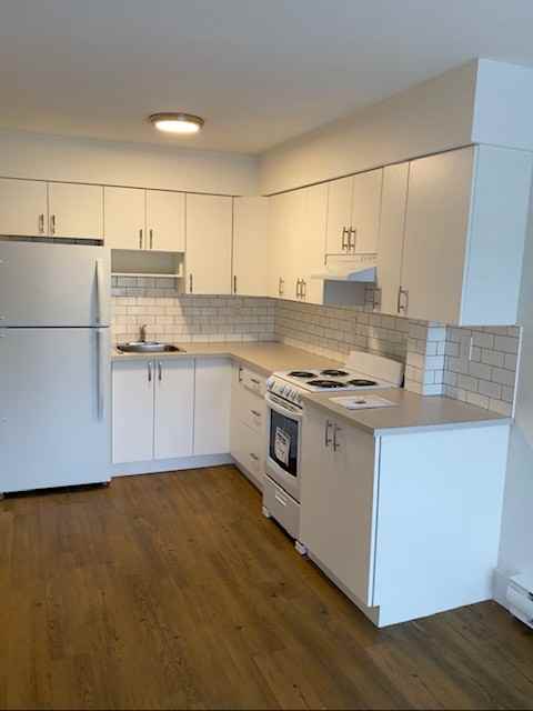 1775 Venables Street - Photo 2 of 5