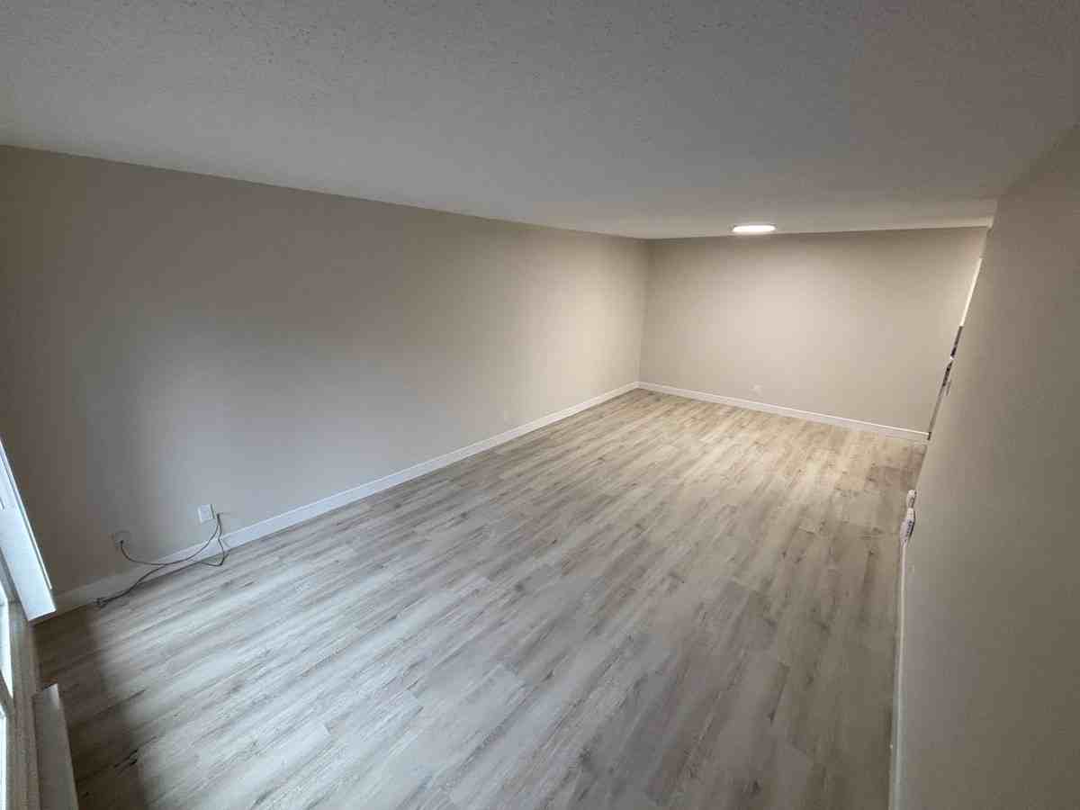 5555 14 Avenue #208 - Photo 4 of 13