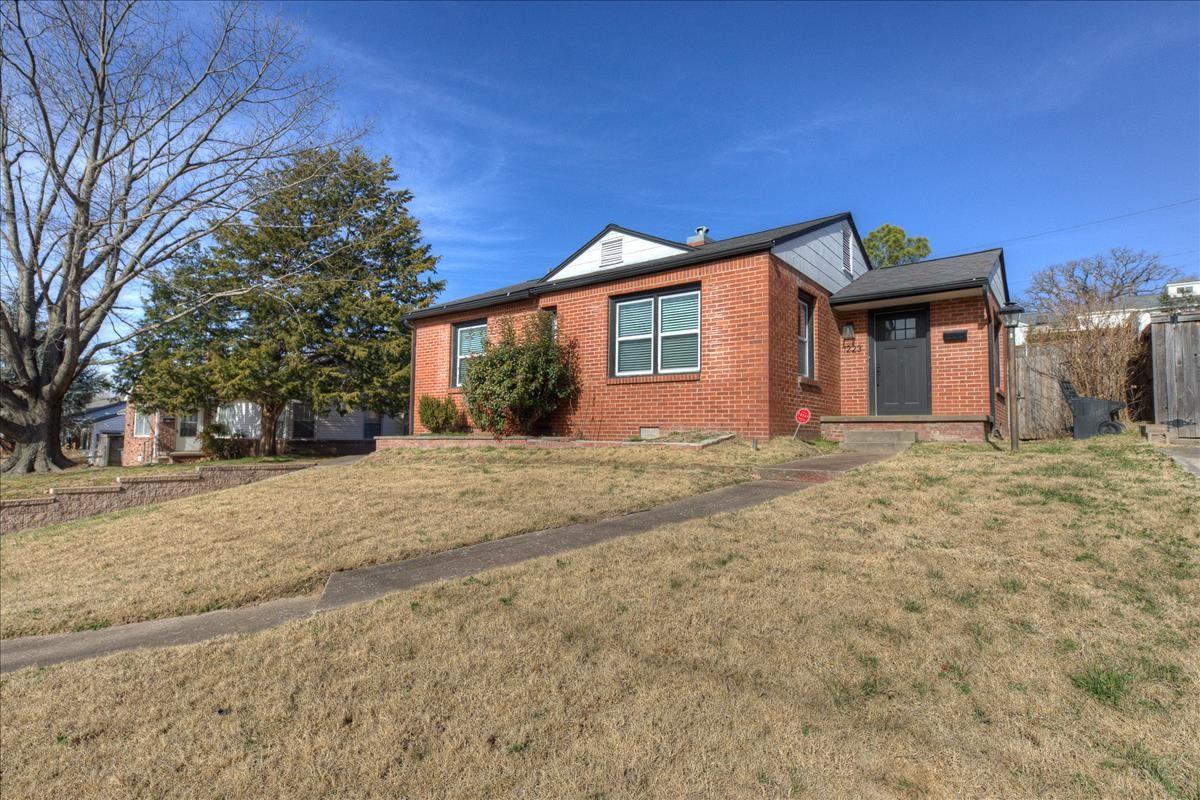 1223 E 31st St #1 - Photo 2 of 25