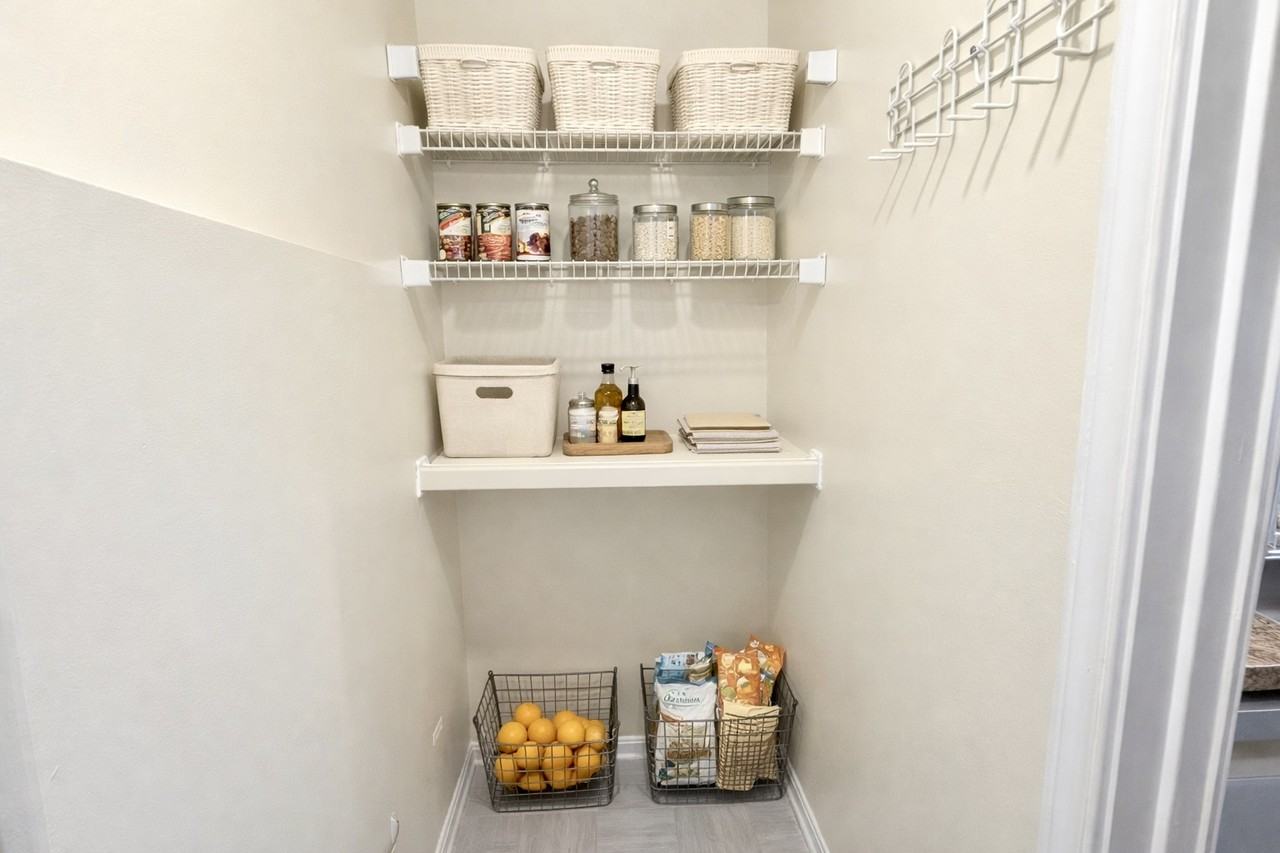 14905 Cleese Ct #E - Photo 5 of 11