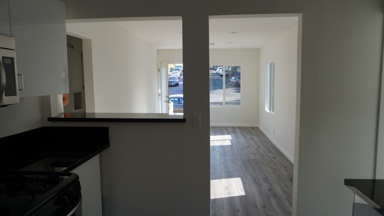 1751 Kent St #1755KENT - Photo 7 of 20