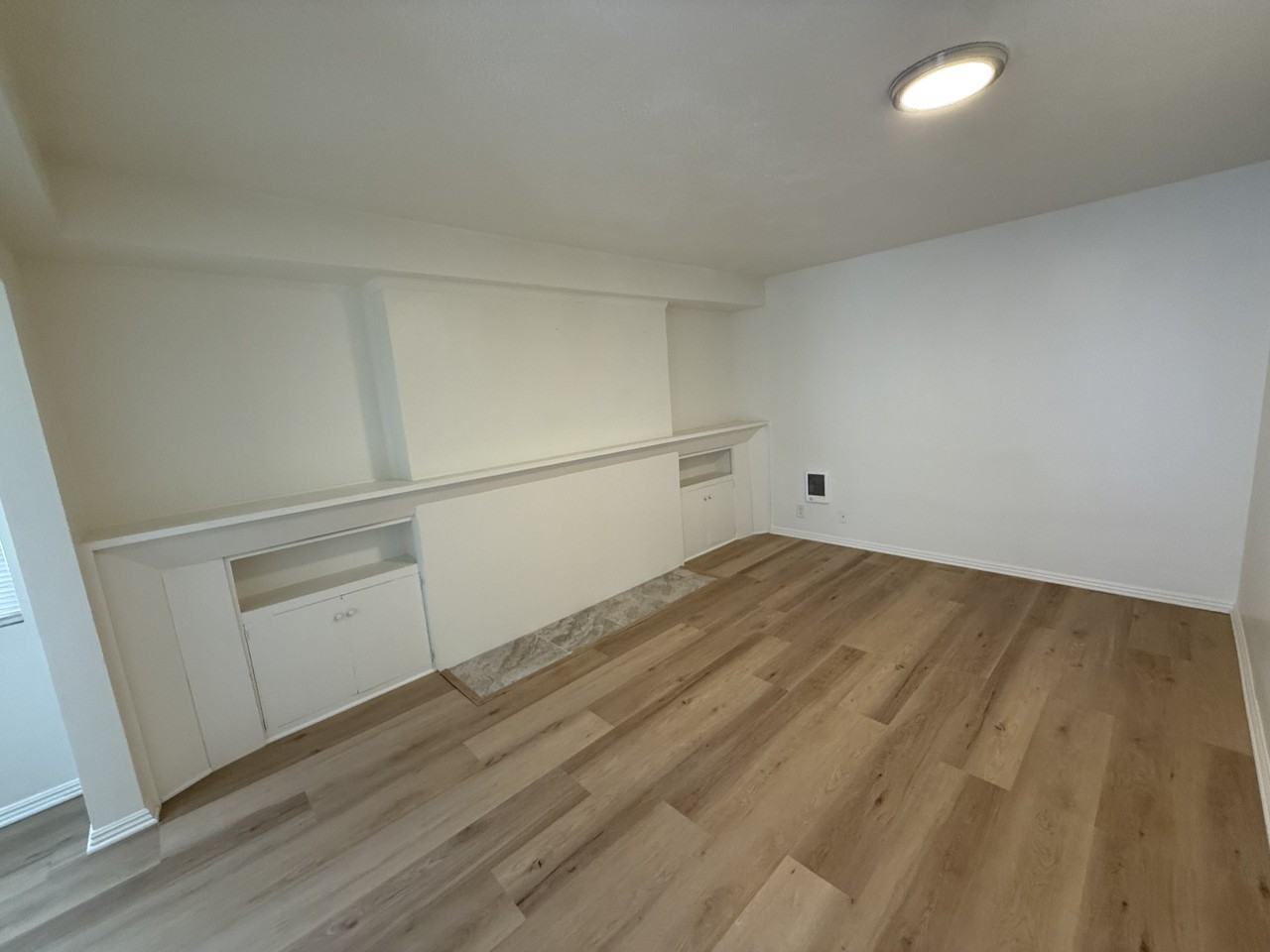 960 Yale St #964YALE - Photo 3 of 19