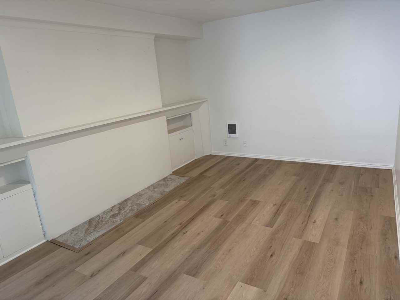 960 Yale St #964YALE - Photo 4 of 19