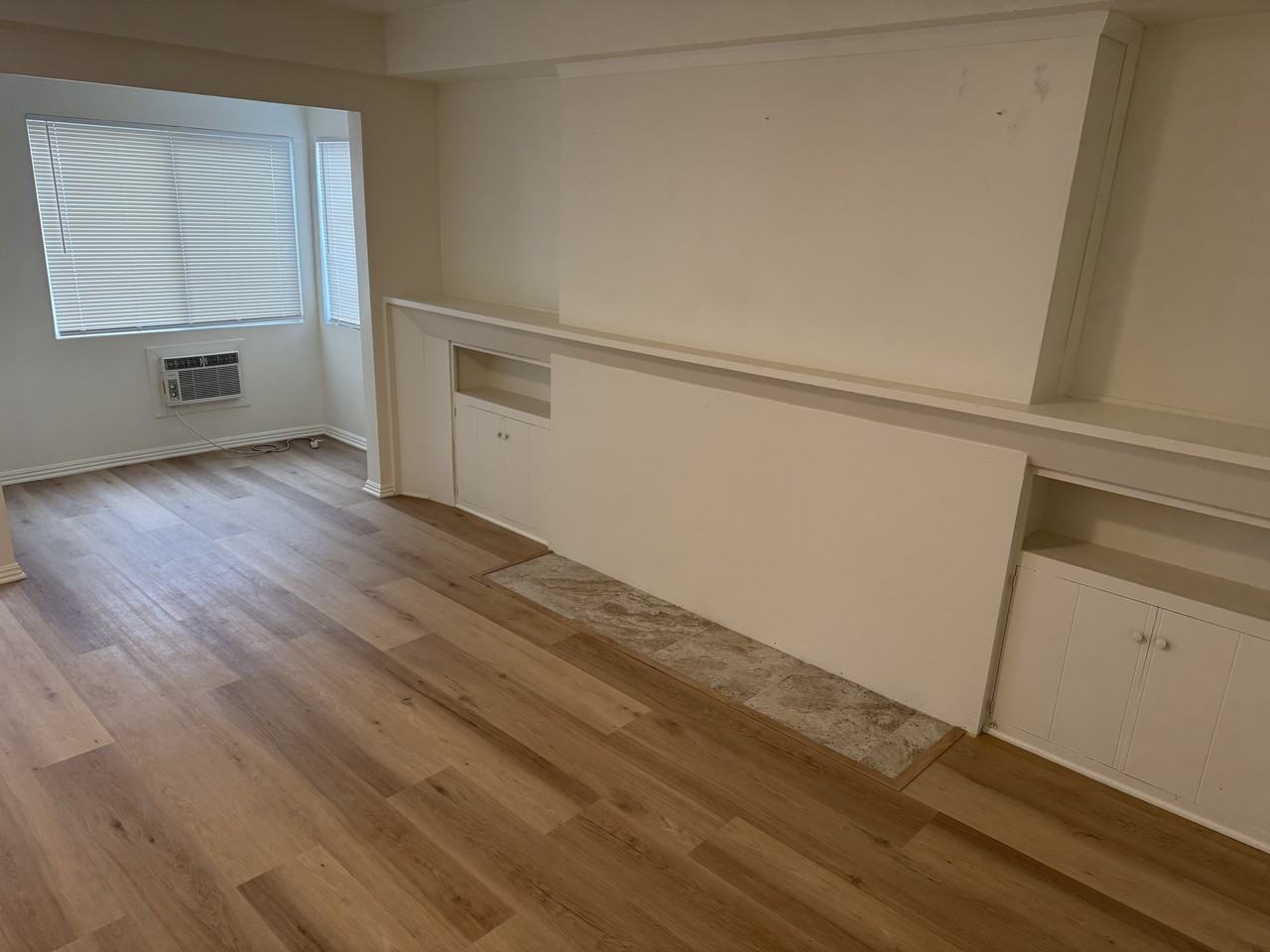 960 Yale St #964YALE - Photo 5 of 19