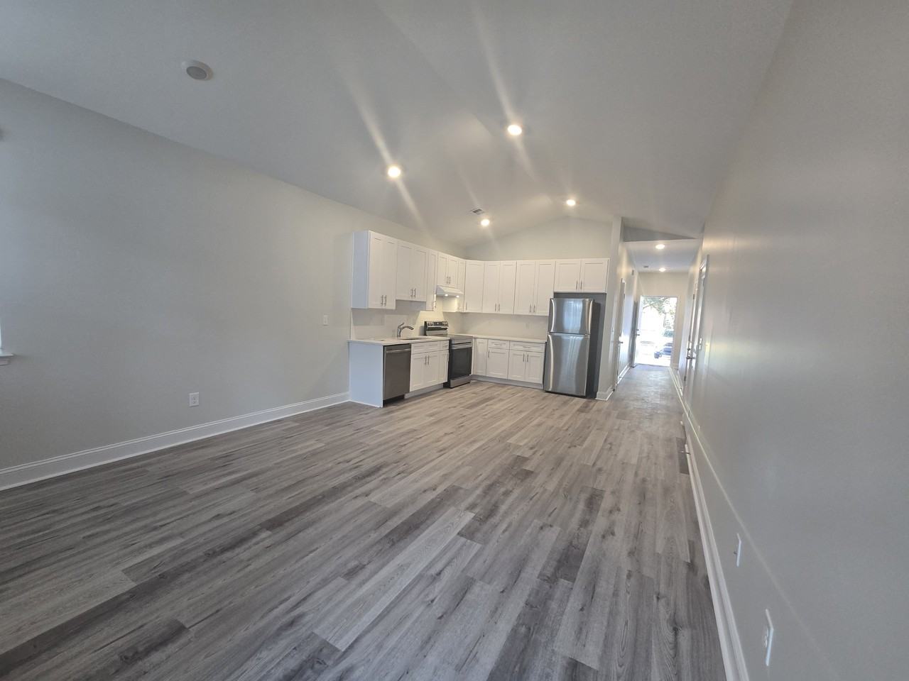 918 Friendship St #NA - Photo 7 of 12