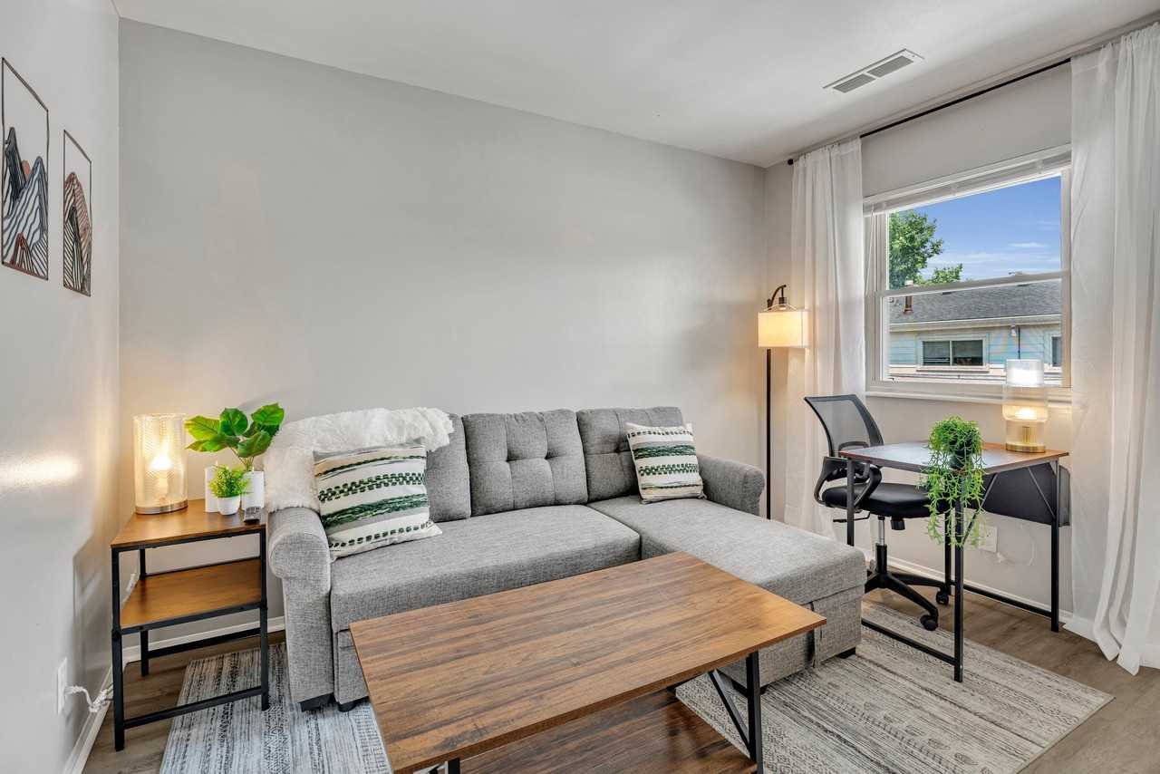 605 W Michigan St #6 - Photo 2 of 12