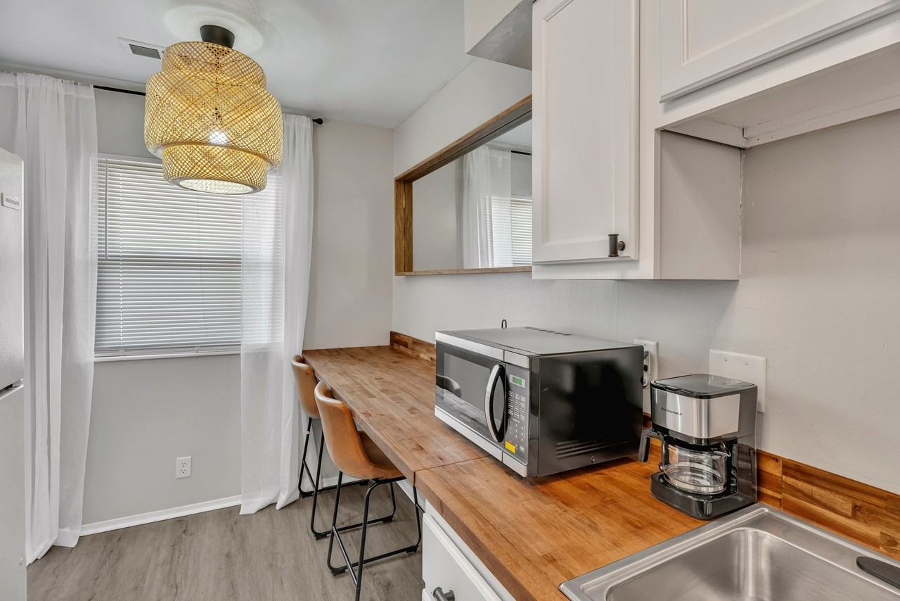 605 W Michigan St #6 - Photo 6 of 12