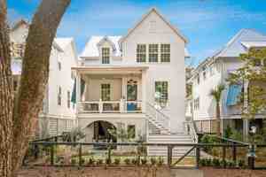 featured image of 9013 Stern Aly #NA