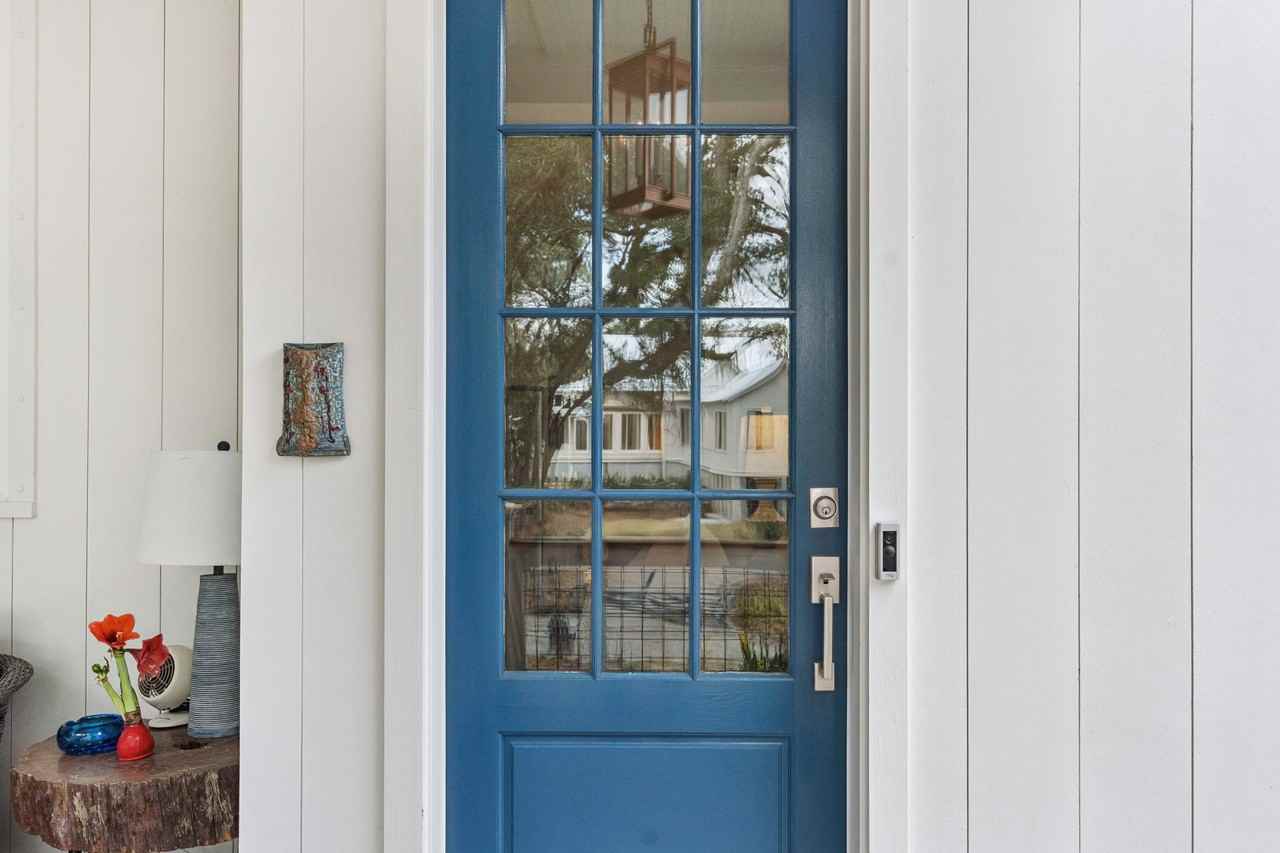 9013 Stern Aly #NA - Photo 2 of 42