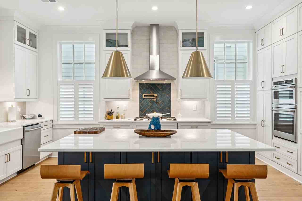 9013 Stern Aly #NA - Photo 5 of 42