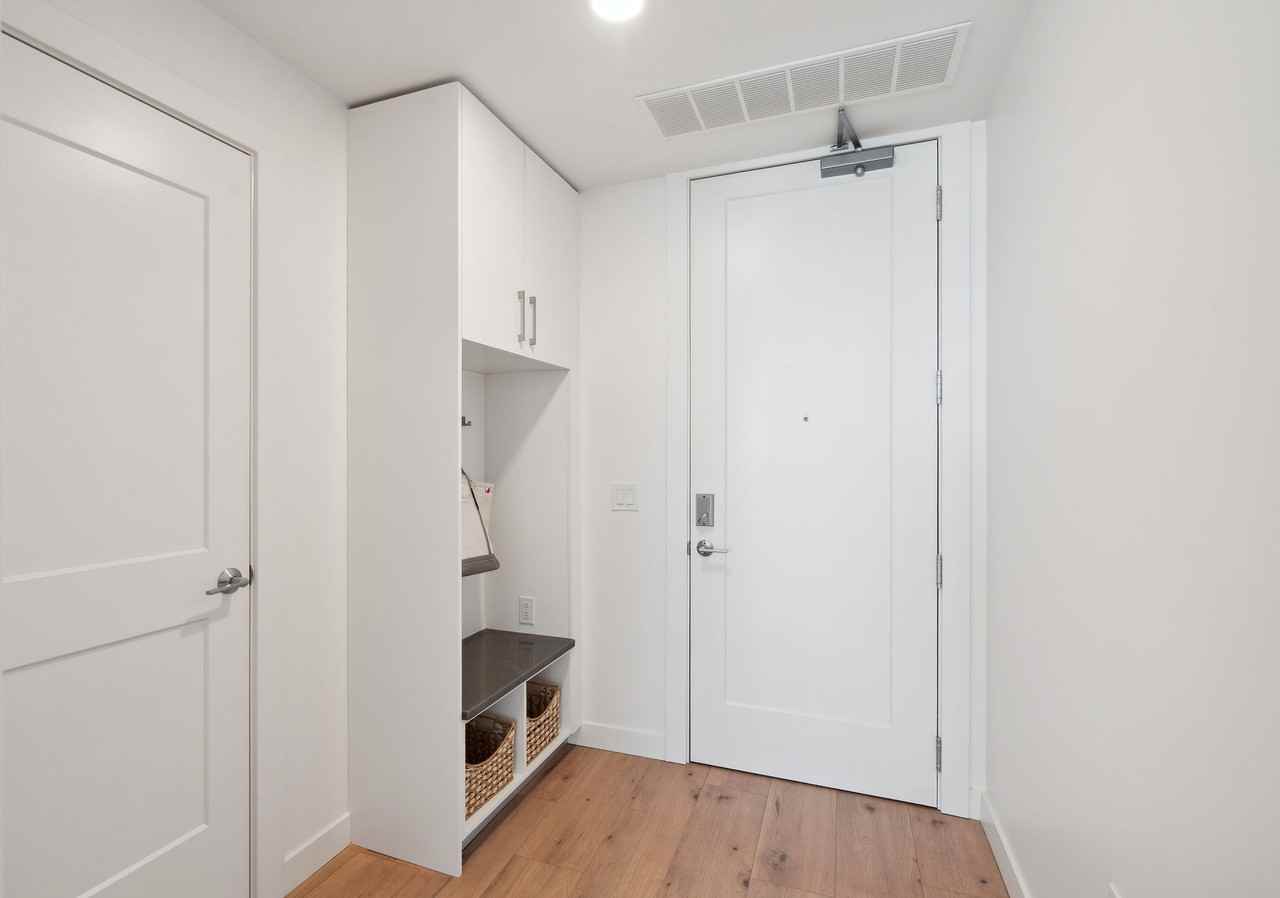 1212 Demonbreun St #1211 - Photo 4 of 15